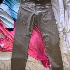 Athleta Elavation 7/8 Tight